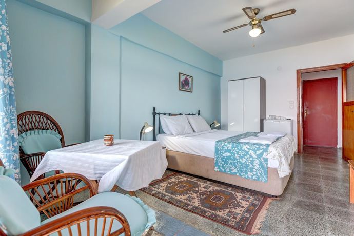 Imagen de la habitación del Hotel Assos Terrace. Foto 8