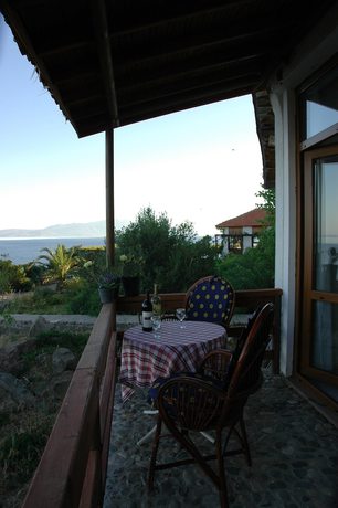 Imagen de la habitación del Hotel Assos Terrace. Foto 15