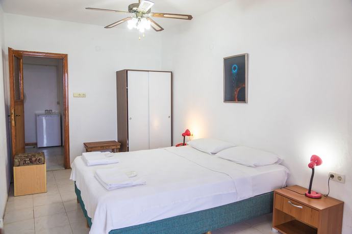 Imagen de la habitación del Hotel Assos Terrace. Foto 16