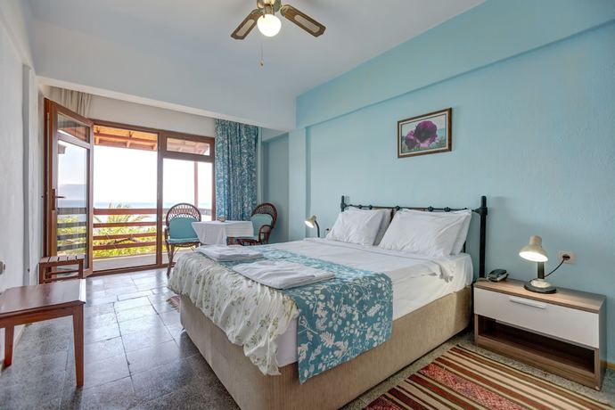 Imagen de la habitación del Hotel Assos Terrace. Foto 18