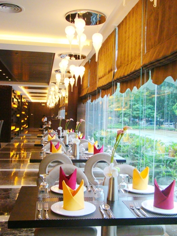 Imagen del bar/restaurante del Hotel Asta Shenzhen. Foto 3