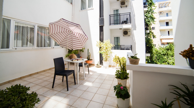 Imagen de los exteriores del Hotel Astali. Foto 13