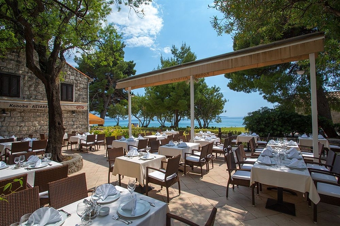 Imagen del bar/restaurante del Hotel Astarea. Foto 6