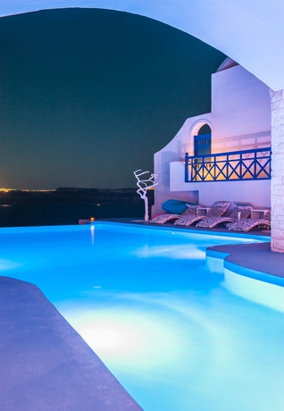 Imagen de la piscina del Hotel Astarte Suites. Foto 16