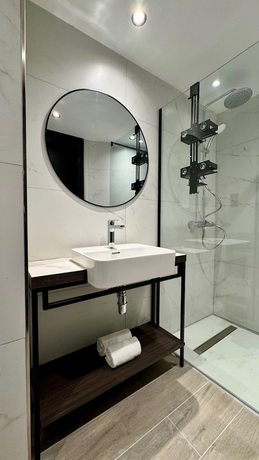 Imagen de la habitación del Hotel Aste. Foto 3