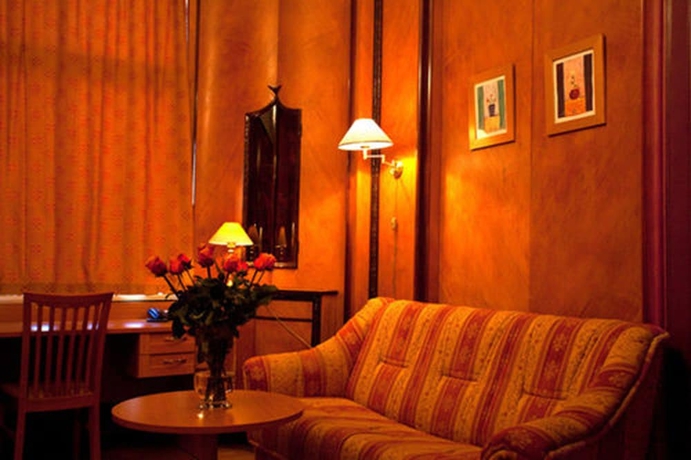 Imagen de la habitación del Hotel Aster, Charlottenburg. Foto 8