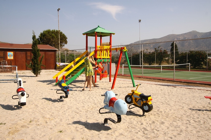 Imagen de los exteriores del Hotel Asteras Resort - All Inclusive. Foto 8