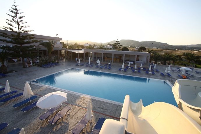 Imagen de la piscina del Hotel Asteras Resort - All Inclusive. Foto 11