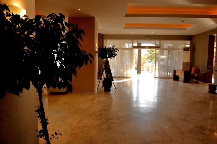 Imagen de los interiores del Hotel Asteras Resort - All Inclusive. Foto 9