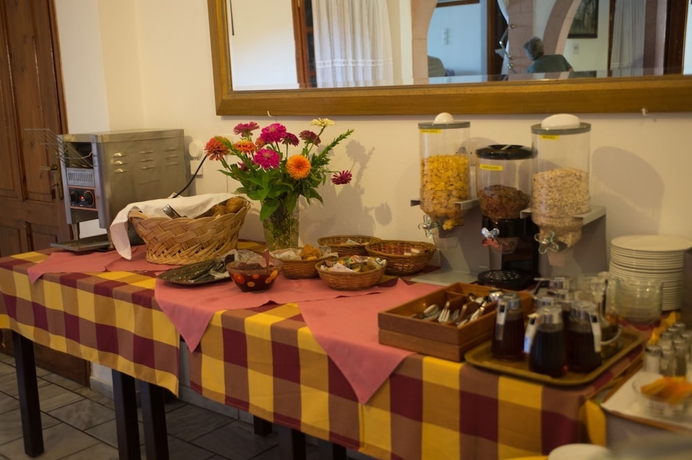 Imagen del bar/restaurante del Hotel Asteri, Patmos. Foto 4