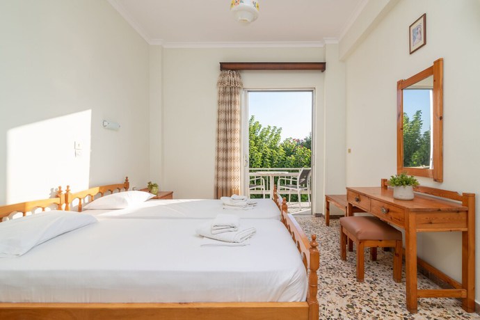 Imagen de la habitación del Hotel Asteria, Alikanas. Foto 3