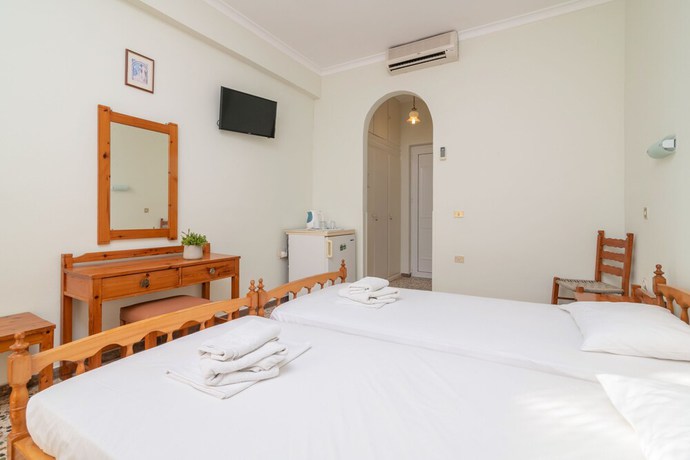 Imagen de la habitación del Hotel Asteria, Alikanas. Foto 8