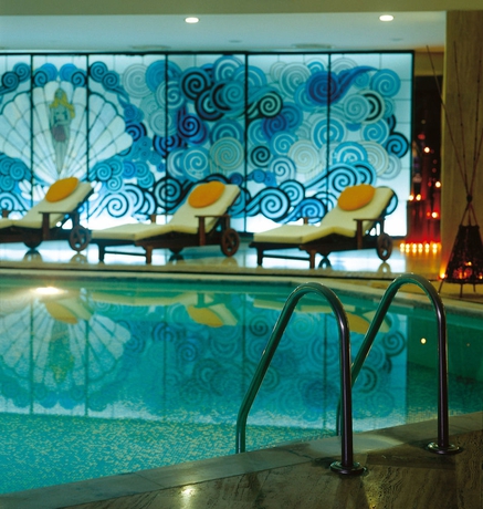 Imagen de la piscina del Hotel Asteria Collection Side. Foto 15