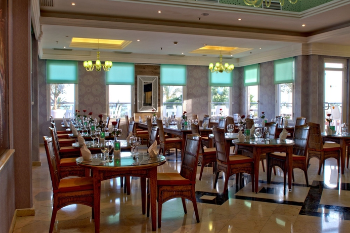 Imagen del bar/restaurante del Hotel Asteria Family Resort Belek. Foto 5