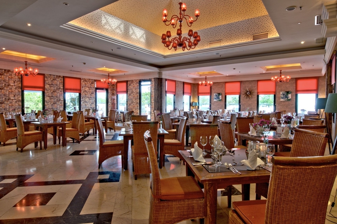 Imagen del bar/restaurante del Hotel Asteria Family Resort Belek. Foto 6