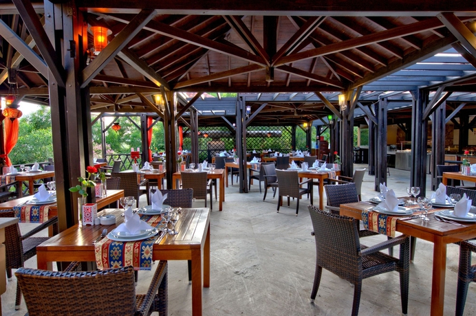 Imagen del bar/restaurante del Hotel Asteria Family Resort Belek. Foto 7