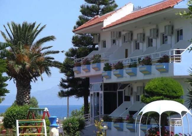 Imagen de los exteriores del Hotel Asterias Bay Hotel By Anayia. Foto 8