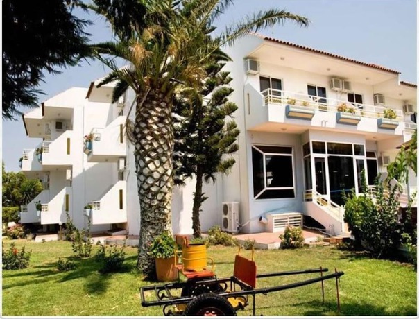 Imagen de los interiores del Hotel Asterias Bay Hotel By Anayia. Foto 11