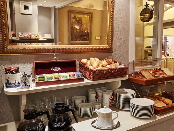 Imagen del bar/restaurante del Hotel Asterisk Hotel. Foto 4