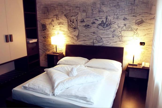 Imagen de la habitación del Hotel Asterix. Foto 5