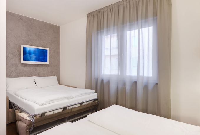 Imagen de la habitación del Hotel Asterix. Foto 7