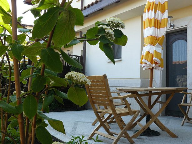 Imagen de la habitación del Hotel Asti Arthotel. Foto 3