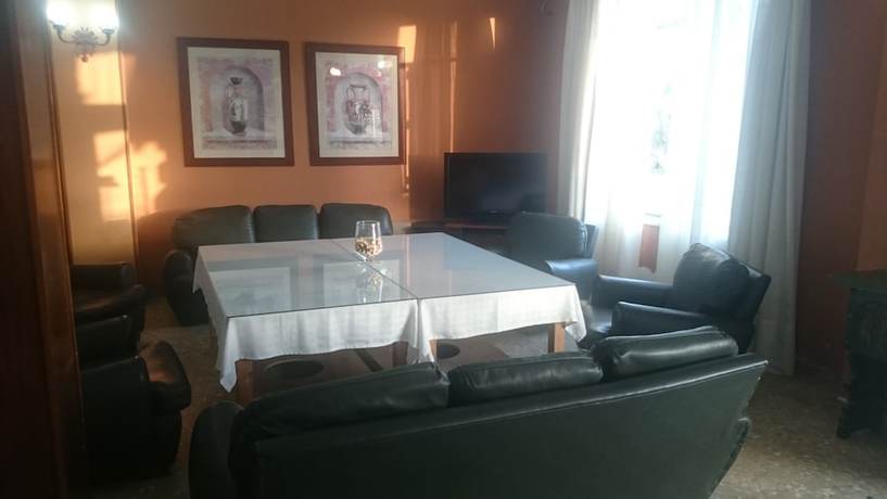 Imagen de los interiores del Hotel Astigi. Foto 19