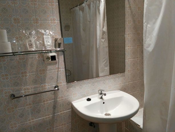 Imagen de la habitación del Hotel Astigi. Foto 14