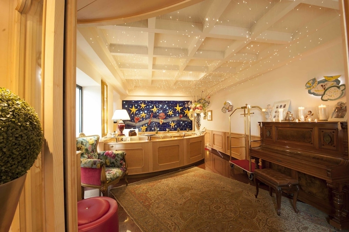 Imagen de los interiores del Hotel Astigiana. Foto 19