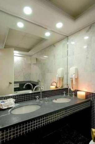 Imagen de la habitación del Hotel Astir. Foto 7