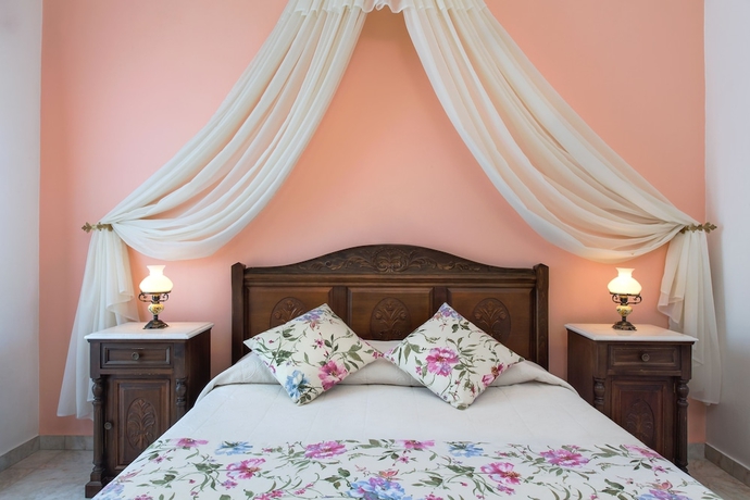 Imagen de la habitación del Hotel Astir Thira. Foto 4