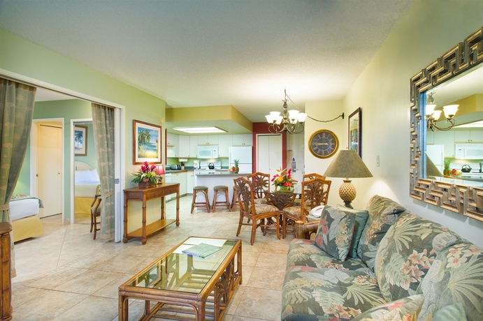 Imagen de los interiores del Hotel Aston At The Maui Banyan. Foto 14