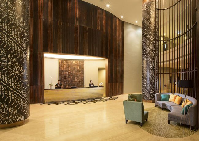 Imagen de los interiores del Hotel Aston Bellevue Radio Dalam. Foto 13