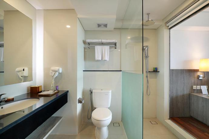 Imagen de la habitación del Hotel Aston Canggu Beach Resort. Foto 4