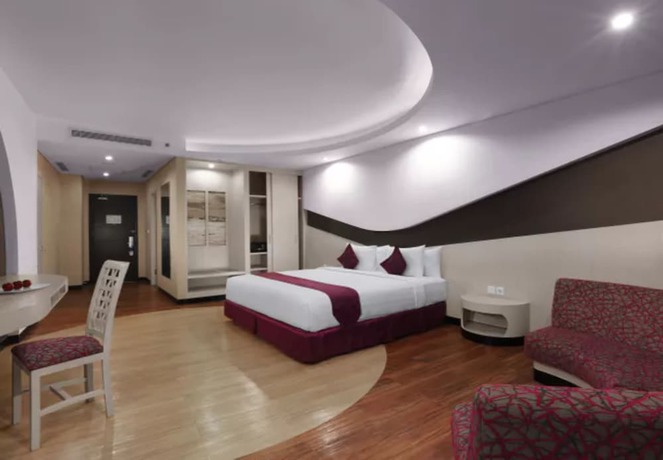 Imagen de la habitación del Hotel Aston Cirebon and Convention Center. Foto 9