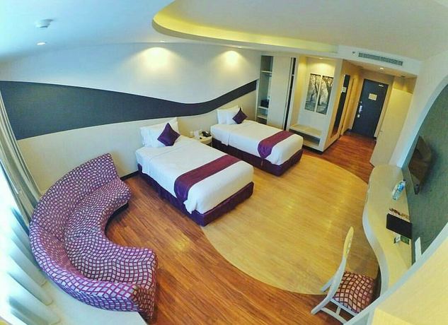 Imagen de la habitación del Hotel Aston Cirebon and Convention Center. Foto 14