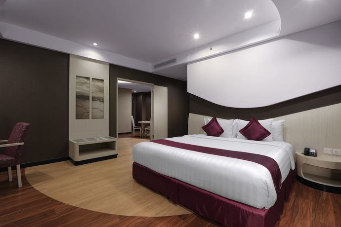 Imagen de la habitación del Hotel Aston Cirebon and Convention Center. Foto 16