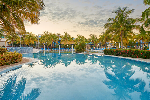 Imagen de los exteriores del Hotel Aston Costa Verde. Foto 11