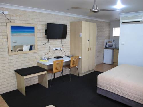 Imagen de la habitación del Hotel Aston Hill Motor Lodge. Foto 2