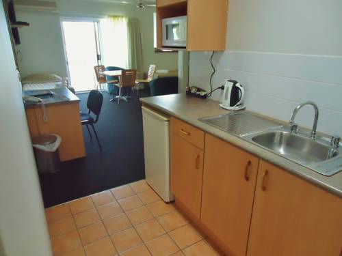 Imagen de la habitación del Hotel Aston Hill Motor Lodge. Foto 4