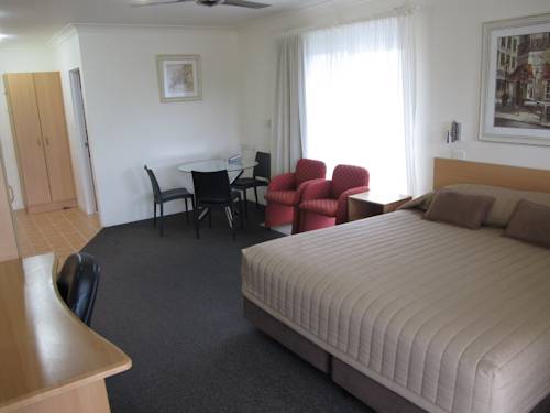 Imagen de la habitación del Hotel Aston Hill Motor Lodge. Foto 6