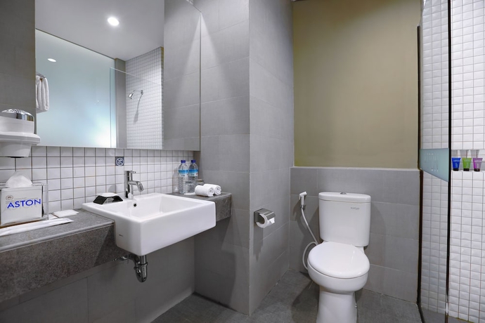Imagen de la habitación del Hotel Aston Inn Mataram. Foto 14