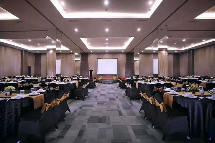 Imagen de los interiores del Hotel Aston Jember and Conference Center. Foto 17