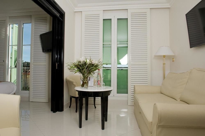 Imagen de la habitación del Hotel Aston La Scala. Foto 5