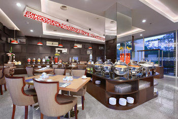 Imagen de la habitación del Hotel Aston Lampung City. Foto 9