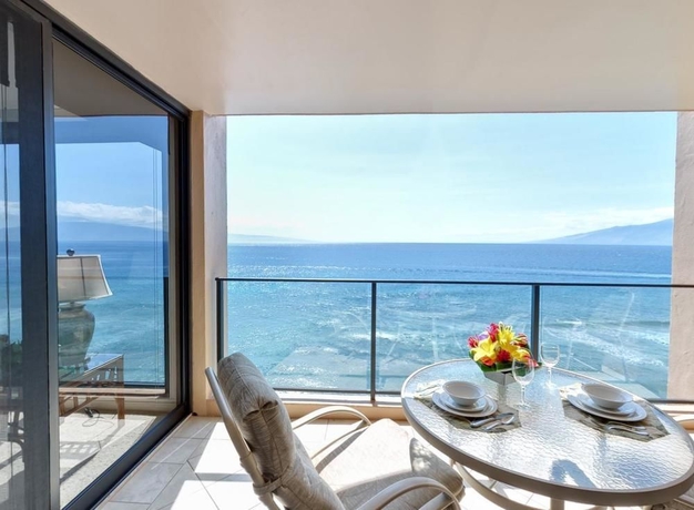 Imagen de los exteriores del Hotel Aston Mahana At Kaanapali. Foto 11