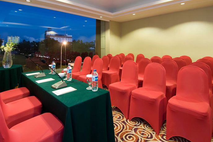 Imagen de los interiores del Hotel Aston Manado. Foto 16