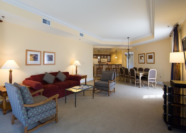 Imagen de los interiores del Hotel Aston Montelago Village Resort. Foto 7