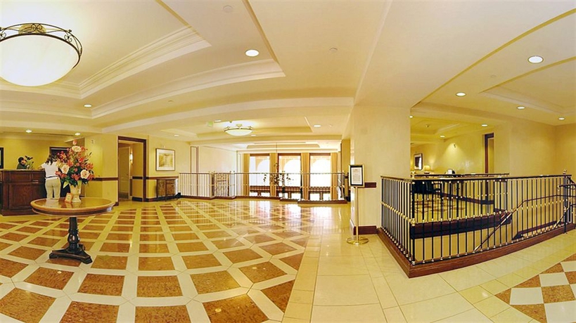 Imagen de los interiores del Hotel Aston Montelago Village Resort. Foto 9