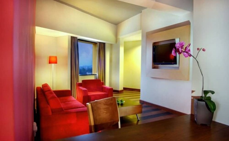 Imagen de los interiores del Hotel Aston Palembang and Conference Center. Foto 12